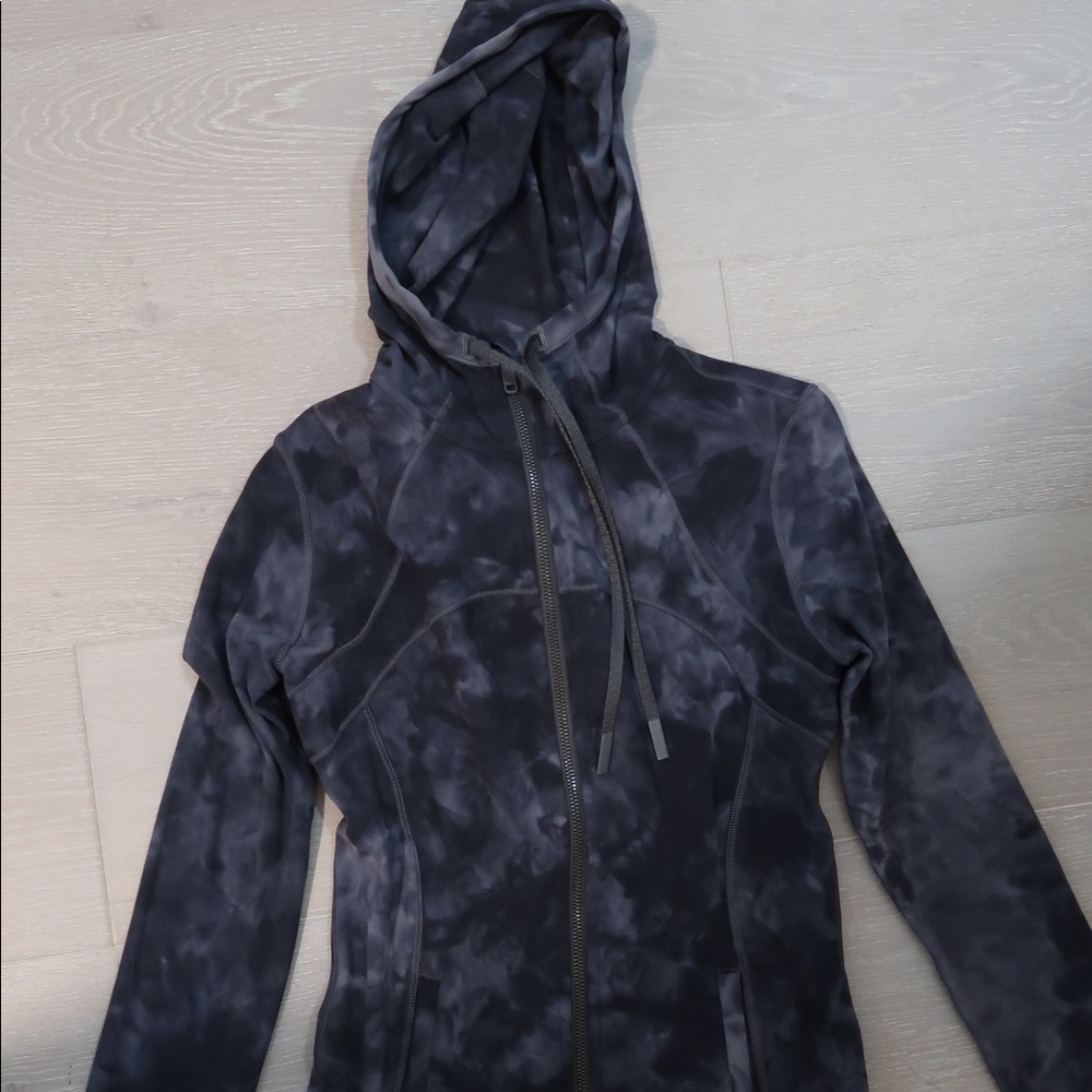 Lululemon hooded define jacket size 6
